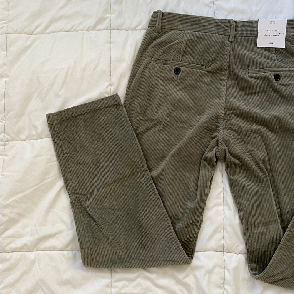 H&M Men's Green Corduroy Pants - Picture 6 of 6
